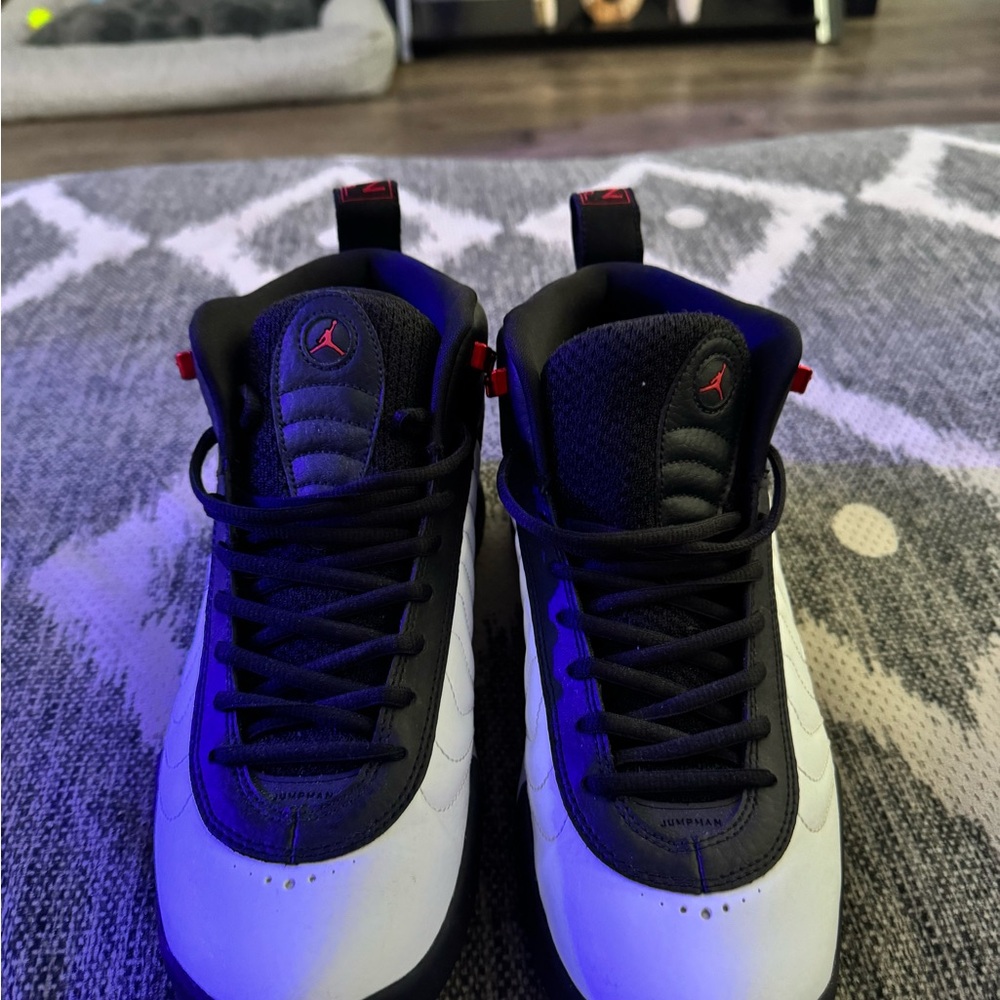 Men’s Jordan Black and White Sneakers. Size 9